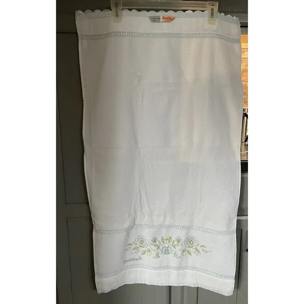 2 ~ Ozdilek International Flower Embroidered Decorative Towels Bathroom Decor